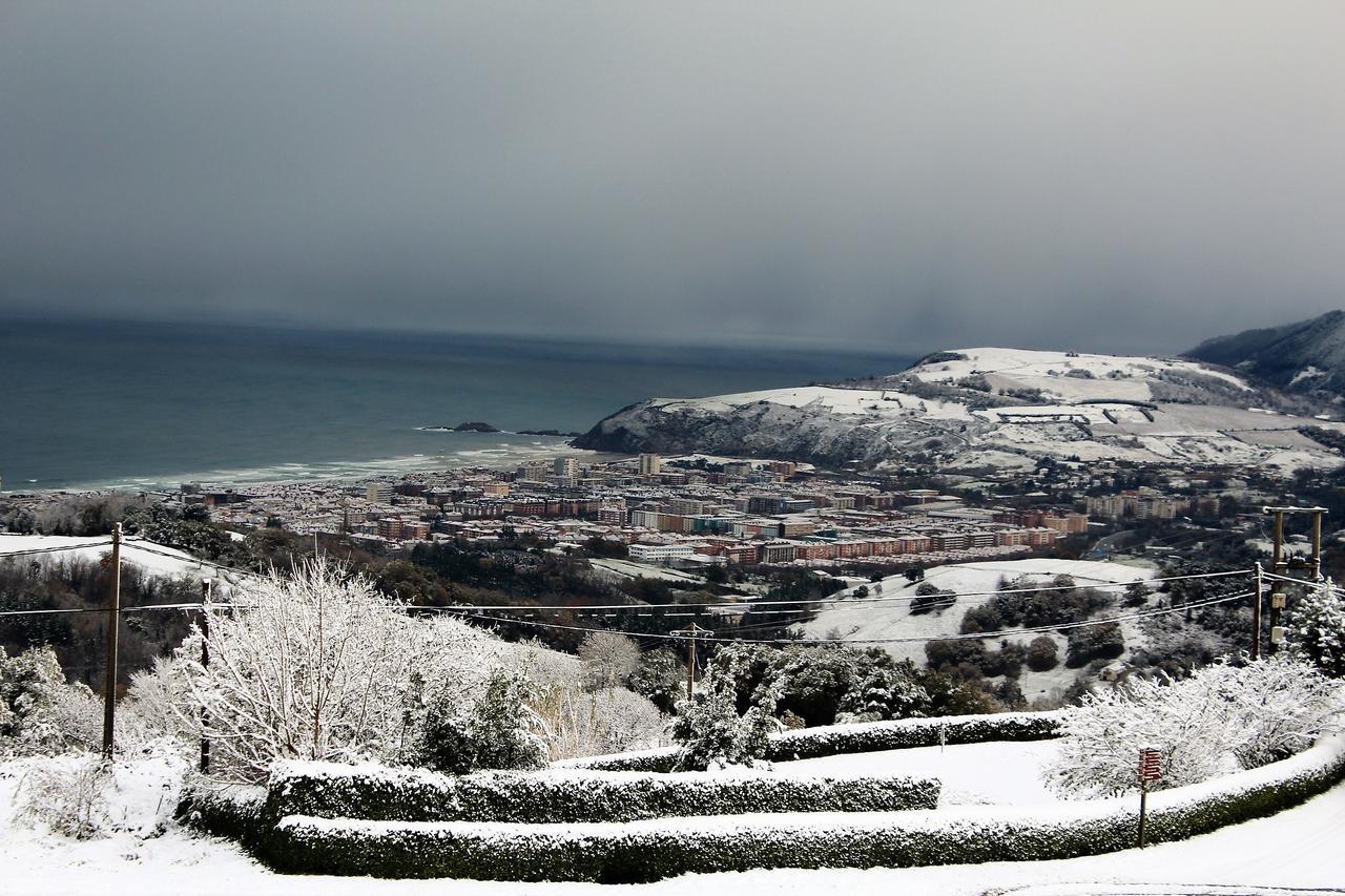 Bed and Breakfast Gazteategi Zarautz Exterior foto